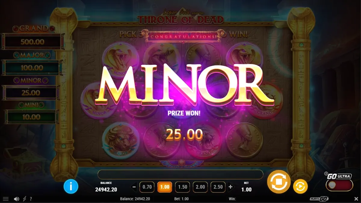 Legion Gold and the Throne of Dead slot machine interface featuring Egyptian and Roman themes